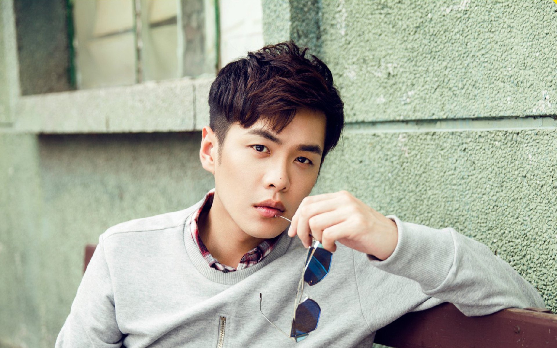 AYX SPORTS-巴西后防坚守如铁，全场零封对手，巴西队的后防线是清一色的巴西队员