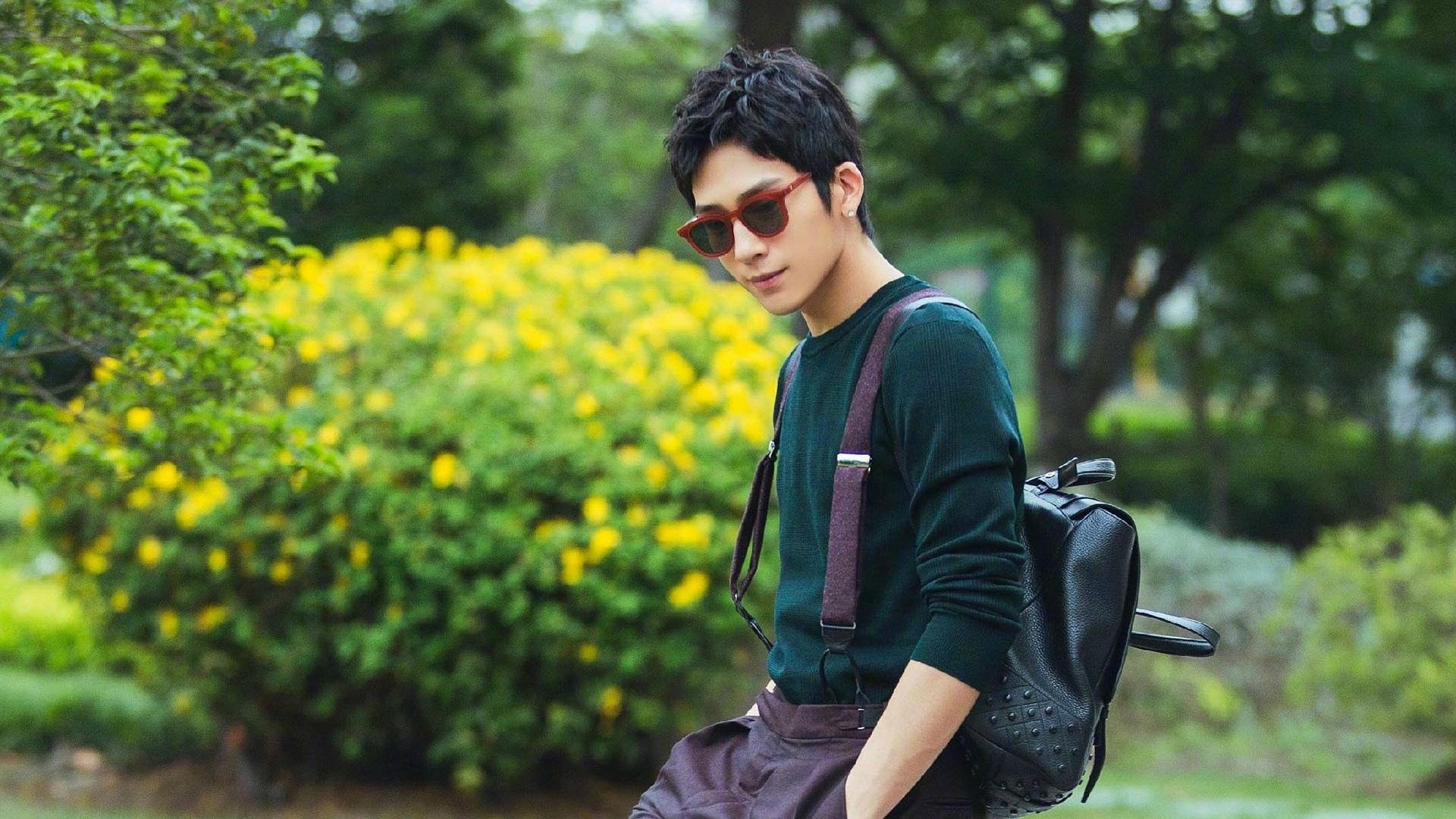 拜仁主场大胜锁定半程冠军,拜仁提前34轮夺冠