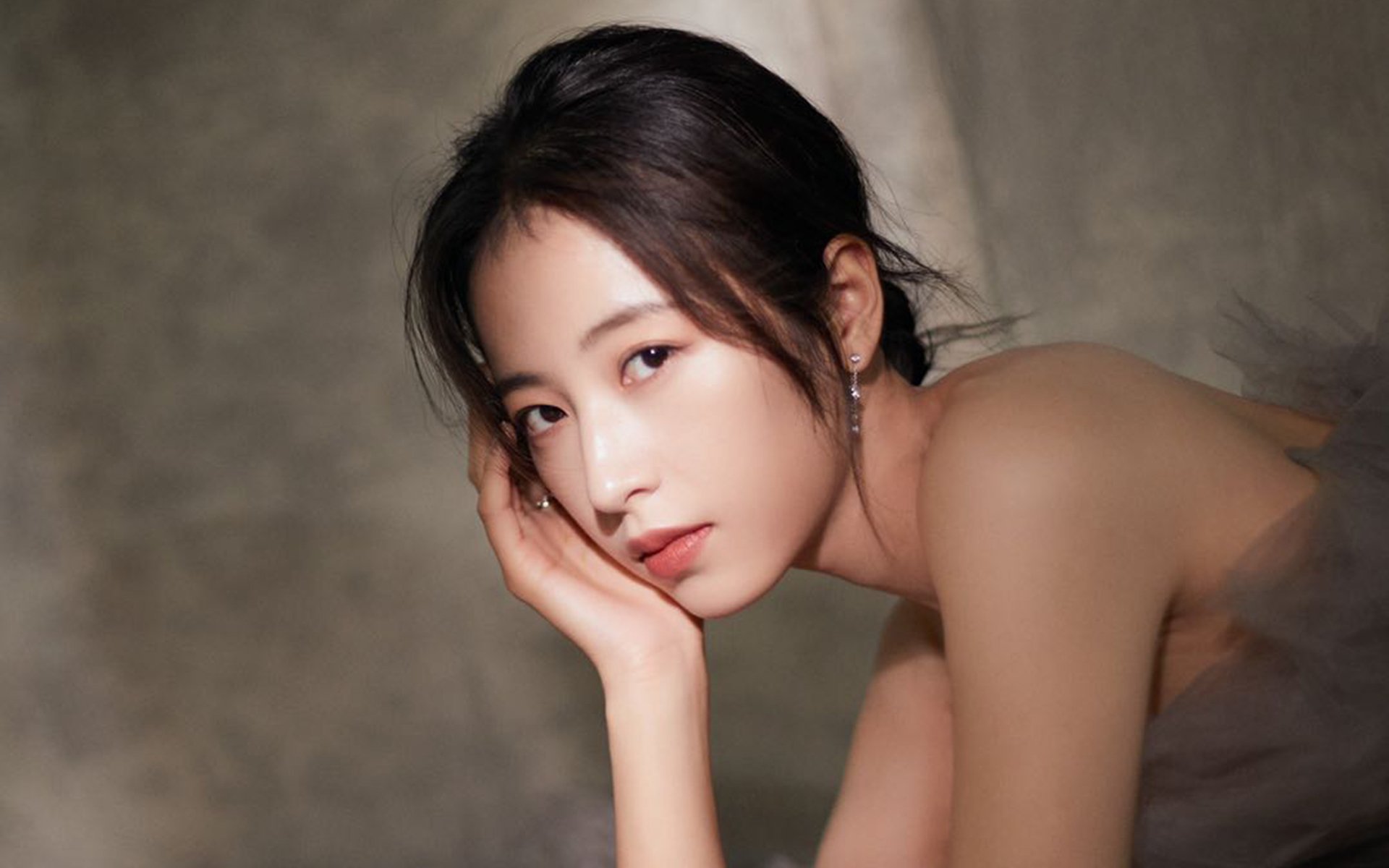 爱游戏官方网站-自由泳冲刺瑞士保持领先节奏，自由泳世界比赛视频